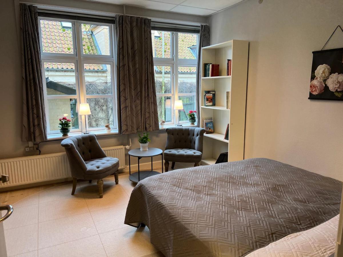 Apothekergaarden Stege Stuen Mod Gardhaven Bed & Breakfast Dış mekan fotoğraf